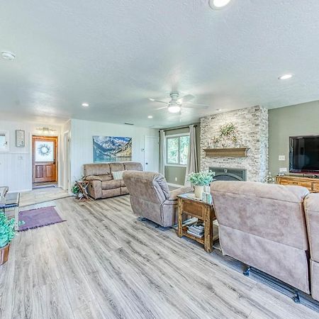 Yosemite West Family Chalet Экстерьер фото