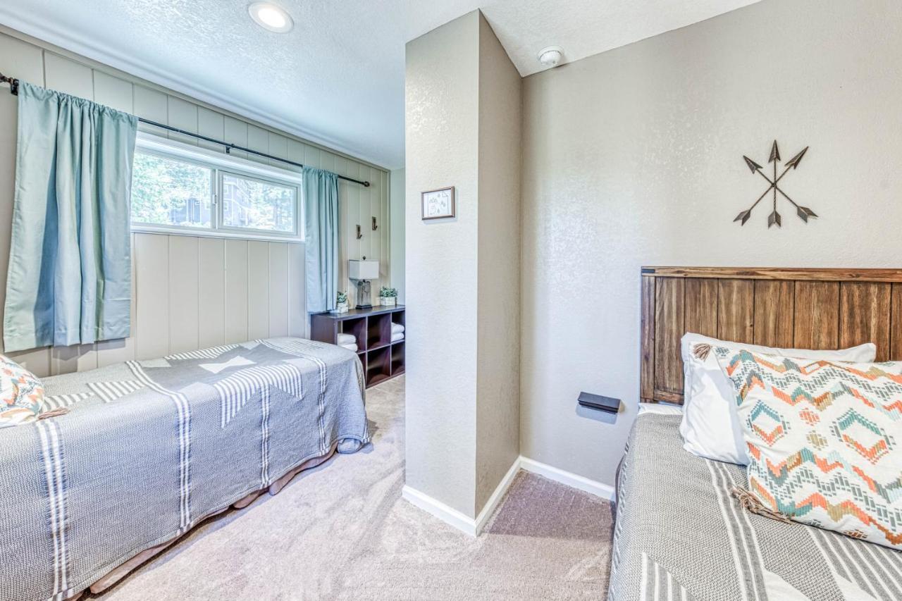 Yosemite West Family Chalet Экстерьер фото